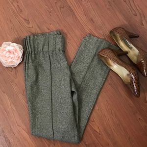 BCBG Straight Leg Ankle Pants Size 4